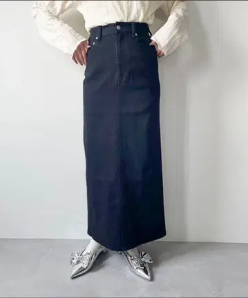 블랙 데님 타이트 스커트