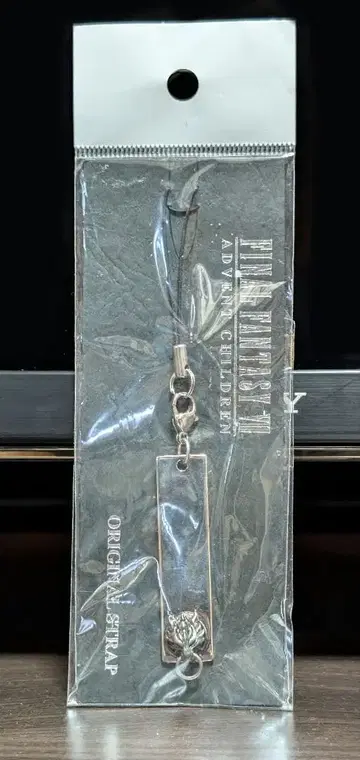 파이널 판타지 7 어드벤트 칠드런 클라우디 울프 스트랩