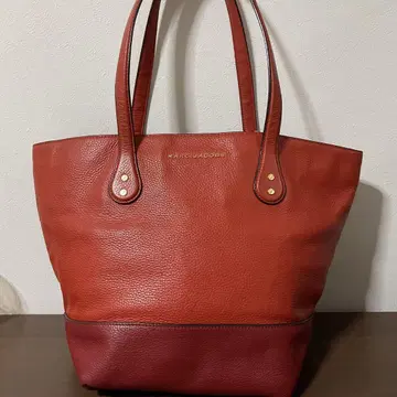 개점 세일 인기 새상품급 마크제이콥스 가죽 윙맨 토트