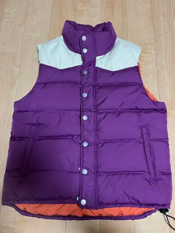 BEAMS 다운 베스트 S au by KDDI 30주년 기념 모델