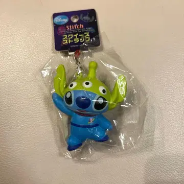 디즈니 스퀴즈 스트랩 에이리언 스티치 핸드 업