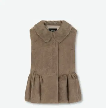 새상품 이번 시즌 르네 폭시 브라운 퍼 베스트 카라 부착 플레어 밑단