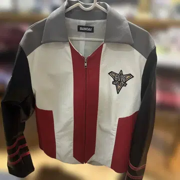 갓츠 셀렉트 대원복 울트라맨