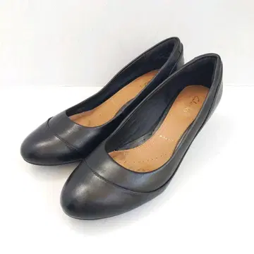 클락스 펌프스 가죽 블랙 힐 라운드토 23.5cm