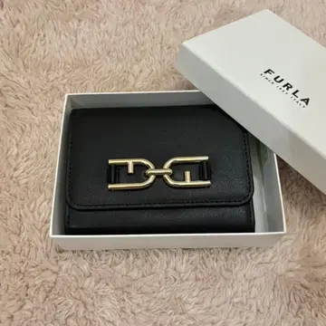 FURLA 메티 3단 폴더형 지갑 블랙