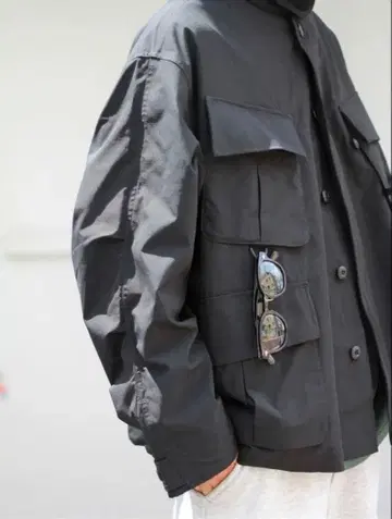 DAIWA PIER39 Tech Jungle Fatigue Jacket