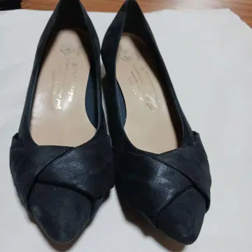 마레마레 블랙 스웨이드 하이힐