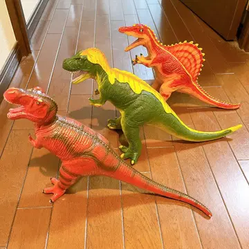 Favorite 페트 공룡 3체 세트 티라노사우루스 스피노사우루스