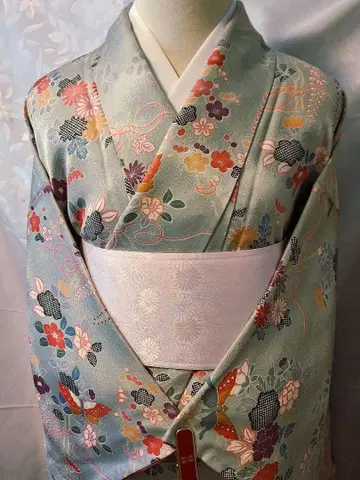 청록색 꽃무늬 코몬 기모노