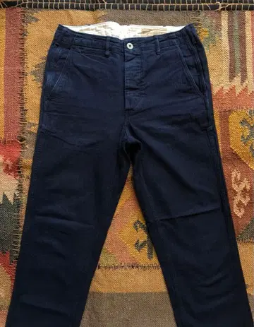 BONCOURA 인디고 염색 헤링본 팬츠