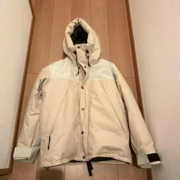 LASKA JOURNAL STANDARD 베이지 다운 자켓