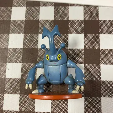 몬코레 초기 헤라크로스 피규어