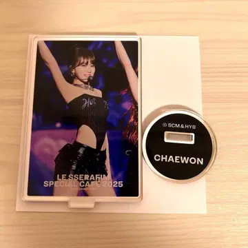 LE SSERAFIM CAFE 2025 아크릴 스탠드 채원