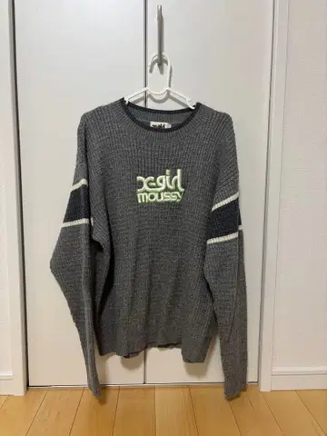 moussy Xgirl 콜라보 니트