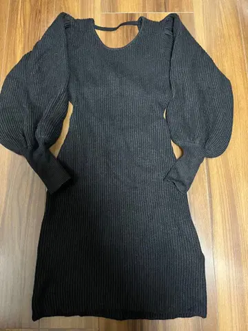 택 포함 새상품 리젝시 등 열림 니트