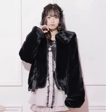 NOEMIE 노에미 세일러 자수 스핀들 퍼 블루종 블랙 M