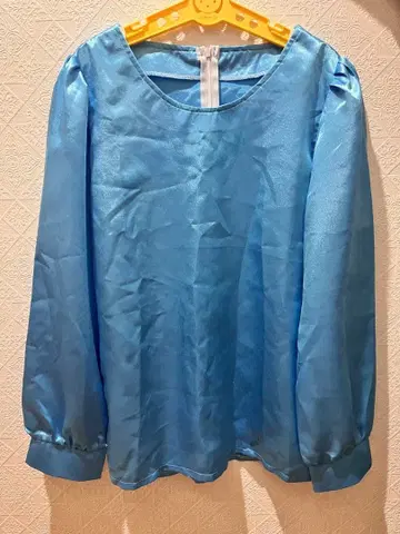 아리엘 키스가 상의 뷔스티에 세트