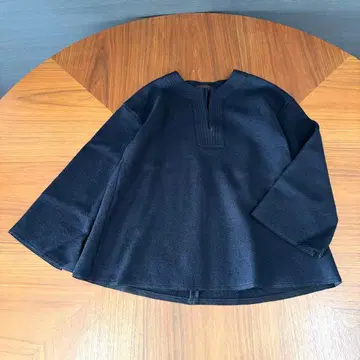 투모로우랜드 컬렉션 융모 울 링 니트 키넥 풀오버