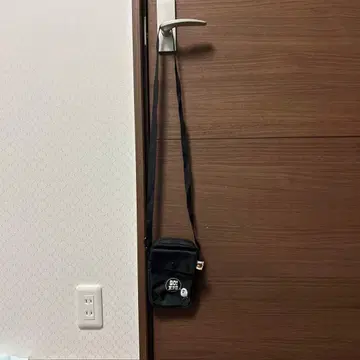 GO! APE 숄더백 블랙