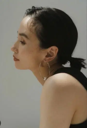 Knuth Marf 펄 귀찌 pearl hoop earrings