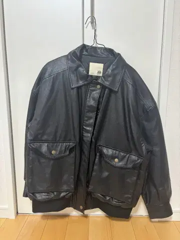 JaVa 페이크 가죽 자켓 블랙