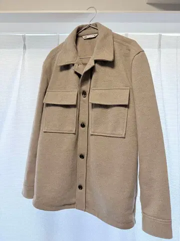 ZARA 베이지 울 혼방 포켓 부착 자켓