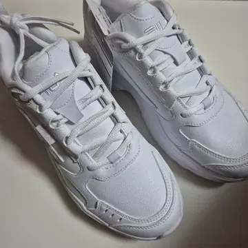 FILA 통굽 스니커즈