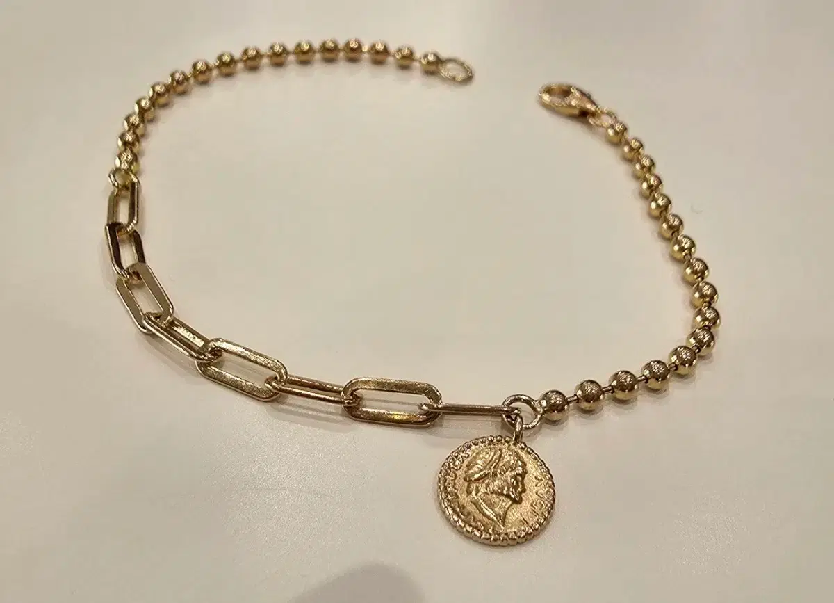 18K Pink Gold Coin Ball Chain Bracelet #18k코인팔찌,#코인팔찌,#18k체인팔찌,#18k볼팔찌,#핑크 골드코인팔찌 on Bunjang Global Site.