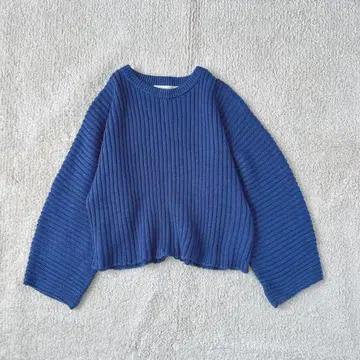 풀오버 니트 오버 사이즈 드롭 숄더 블루 숏 기장 리브