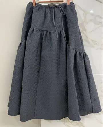 블루레아 Bluelea 자카드 스커트/차콜 그레이 38