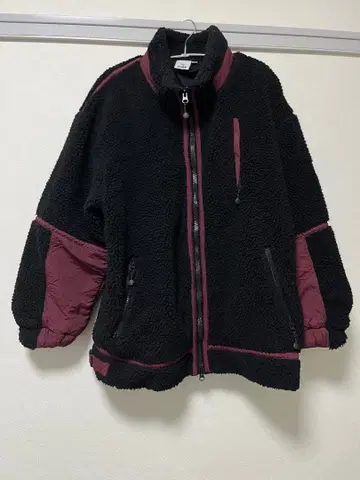 x-girl 플리스 자켓 블랙/와인 레드