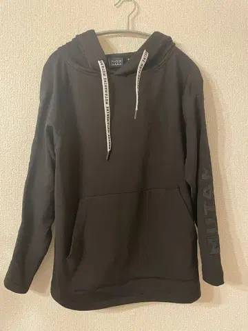 블랙 후드 부착 후드티 MUTA MARINE