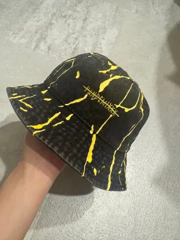 판데믹스 햇 1점