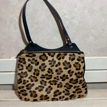 레오파드 무늬 숄더백
