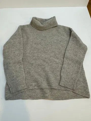 Spick & Span 그레이 터틀넥 니트
