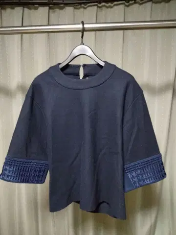 Harikaa 네이비 플레어 소매 상의 스커트 상하의 세트 S