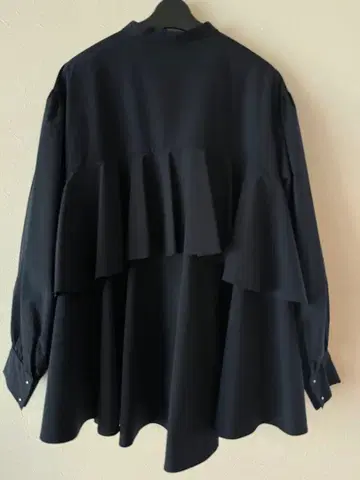 프릴 블라우스 네이비 38 유나이티드 애로우즈