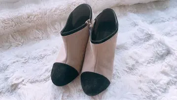 베이지와 블랙 지퍼 부티 란다 부츠 숏부츠