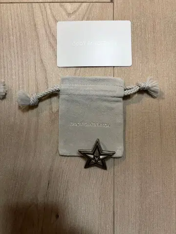 CODY SANDERSON 실버 스타 목걸이 탑