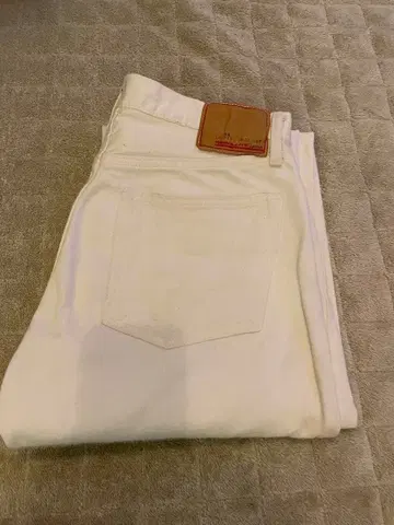 리졸트 AA711 W31 L32 화이트 데님