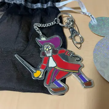 D24 / 후미하라 사토시 콜라보 후크 선장 모티브 메탈 참