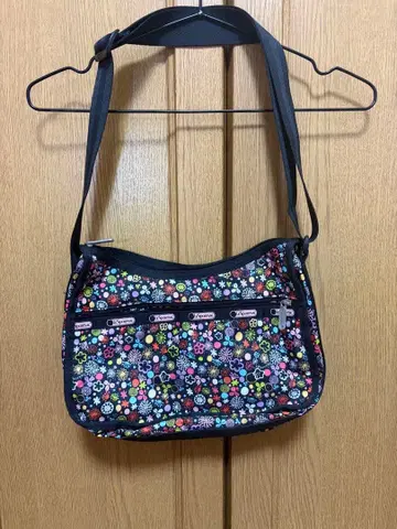 꽃무늬 숄더백 블랙