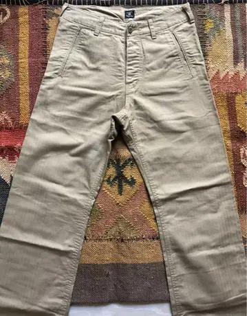 DjangoAtour 베이지 치노 팬츠