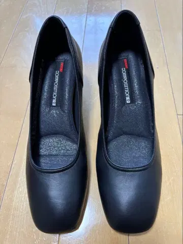 컨디션 최상 컴포지션 나인 블랙 펌프스 비쥬 힐 23.5cm