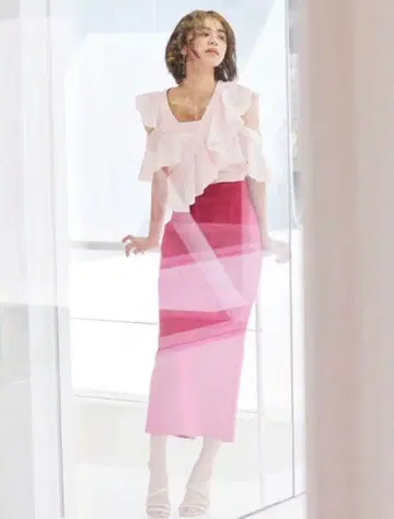 SNIDEL Sustainable 심플 타이트 스커트