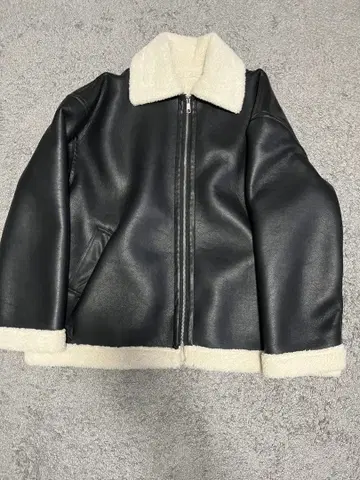 블랙 합성 피혁 자켓 M 보아