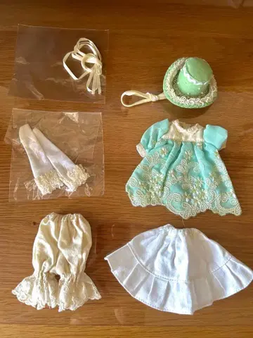 네오 브라이스 아웃핏 작가님