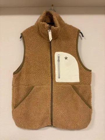 샷 SCHOTT 베이지 카멜 플리스 베스트 지퍼 달린 화이트 가죽 포켓