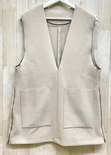 STYLE DELI 사이드 지퍼 멜톤 V 넥 베스트 라이트 베이지