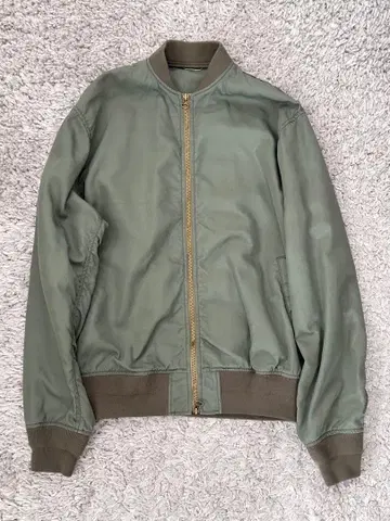 두즈엠 클래스 올리브 그린 MA-1 자켓
